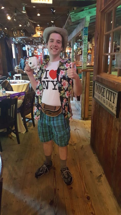 Typical American Tourists costume Around The World Theme Party Costume, American Themed Party Outfit, Tacky Tourist Outfit Spirit Weeks, Tourist Costume Ideas, Tourist Outfit Spirit Week, Tacky Tourist Outfit, Tacky Tourist Day, Tiki Party Outfit, Tacky Tourist Costume