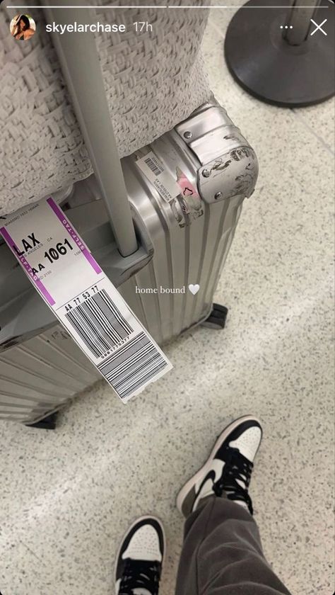 Airport Aesthetic Photos, Aesthetic Picture In Airport, Aesthetic Airport Pictures, Airport Aethestic, Japan Tokyo Aesthetic, City Lights New York, Outfit Instagram Story, Travel Girl Aesthetic Airport, Airport Aesthetics