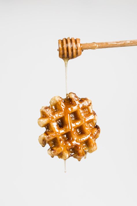 Waffle Photography Ideas, Honey Photography People, Waffles Aesthetic, Honey Food Photography, Waffles Food Photography, Honey Dripping Photography, Waffles Photography, Honey Waffles, Food Photography Dessert