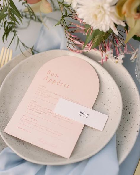 Pink Menu Design, Menu Design Wedding, Event Table Settings, Natural Linen Tablecloth, End Of December, Tafel Decor, Slow Cooked Lamb, Event Table, Wedding Menu Cards