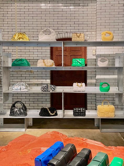 Bottega Veneta // Firehouse Detroit //Detroit Pop Up Store Bottega Veneta Store Interior, Bottega Veneta Store, Bottega Veneta Interior, Pop Up Store Concept, Mini Store, Interior Concept, Pop Up Stores, Store Interior, Pop Up Store