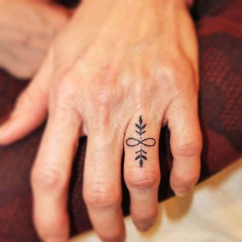 Celtic Finger Tattoos For Women, Infinity Finger Tattoo, Finger Tattoos With Meaning, Infinity Finger Tattoos, Men Finger Tattoos, Inner Finger Tattoo, Finger Meaning, Tattoo On Finger, Middle Finger Tattoos