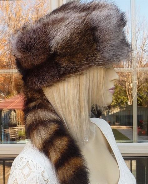 Raccoon Hat Outfit, Raccoon Hat, Raccoon Tail, Pinterest Wardrobe, Stetson Hats, Fishing Hats, Winter Princess, Emily The Strange, Valley Girls