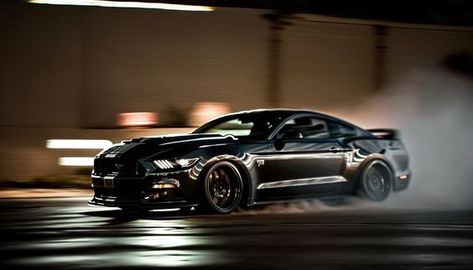 Ford Mustang Gt Wallpaper Hd Desktop, Wallpepar For Laptop, Black Mustang Car, Minnie Tattoo, Desktop Wallpaper Black, Ford Mustang Wallpaper, Ford Mustang Classic, Black Mustang, Mustang Wallpaper