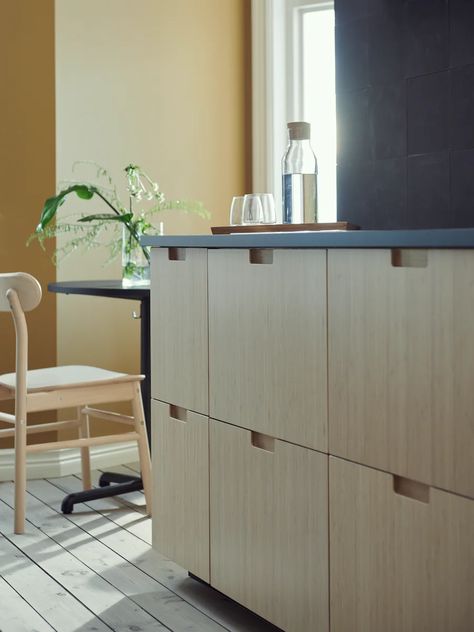 SEKTION Kitchen System - Design Your Modern Kitchen - IKEA Maple Shaker Kitchen Cabinets, Ikea Metod Kitchen, Bamboo Kitchen, Kitchen Guide, Ikea 365, Shaker Kitchen Cabinets, Timeless Kitchen, Design Your Kitchen, Kitchen Installation