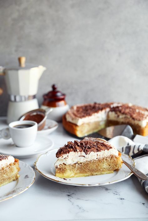 Tiramisu Sponge Cake - The Candid Appetite Espresso And Cream, Single Layer Cakes, How To Make Cheesecake, Tiramisu Cake, Tiramisu Recipe, Rustic Cake, Great Desserts, Cake Frosting, Piece Of Cakes