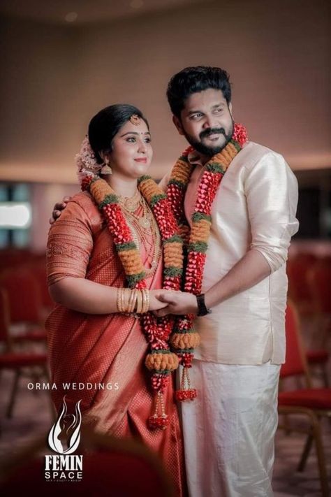 Wedding Traditional Poses, Hindu Wedding Poses, Tamil Traditional Wedding Poses, Muhurtham Couple Poses, South Indian Wedding Poses, Muhurtham Poses, Hindu Wedding Couple Photos, Traditional Wedding Poses, Hindu Wedding Photos