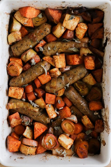 Pumpkin Chilli, Vegan Nut Roast, Harissa Recipes, Sugar Free Lifestyle, Sage Sausage, Tray Bake Recipes, Tray Bake, Easy Veggie, Stewed Potatoes