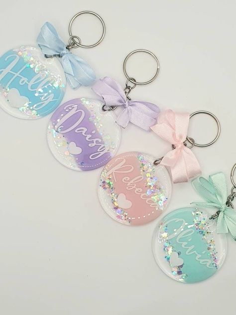 Acrylic Resin Keychains, Personalised Keychain, Resin Keyrings, Resin Keyring, Diy Resin Keychain, Mirror Keychain, Glitter Accessories, Keychain Custom, Resin Keychain