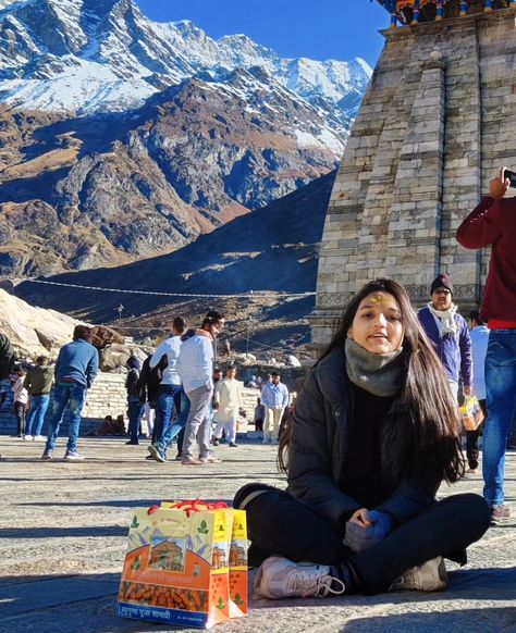 should've posted this like 3 years ago, but okay! 📌 [Kedarnath temple, Kedarnath Trek, Mountains, Sonprayaga, Uttarakhand, Travelling, Har har mahadev Throwback, 2021] Kedarnath Trek, Jay Mahakal, Kedarnath Temple, Har Mahadev, Har Har Mahadev, Travel Pics, Couples Goals, Photo Pose, Cute Couples Goals