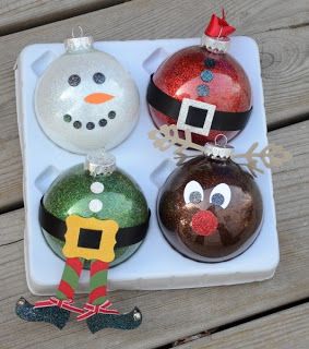 these Christmas ornaments are soooo cute! Ornament Decorating, Diy Christmas Ornaments Easy, Decorating Party, Easy Christmas Diy, Noel Christmas, Xmas Ornaments, Homemade Christmas, Christmas Deco, Xmas Crafts