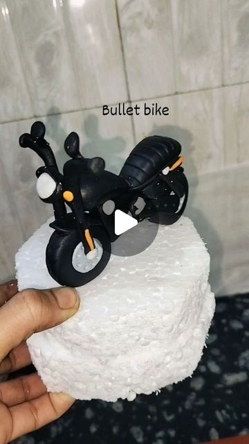 Salt And Pepper Chips, Bike Cakes, Bullet Bike, Bike Toy, Fondant Cake Toppers, Car Cake, Fondant Toppers, Fondant Icing, Dessert Decoration