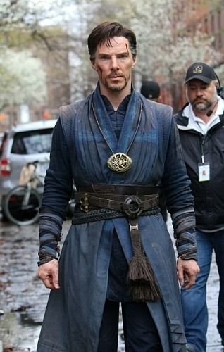 Dr Strange Costume, Doc Strange, Halloween Parejas, Stephen Strange, Picture Of Doctor, Doctor Strange Marvel, Bbc Sherlock, Dc Memes, Dr Strange