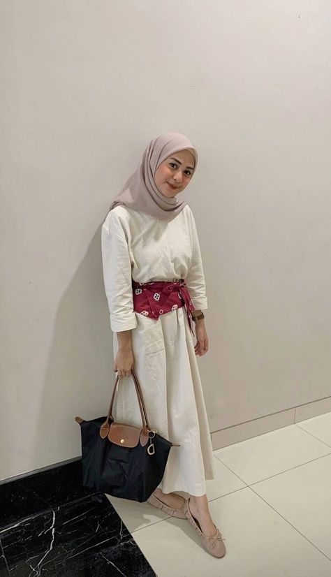 Outfit Kondangan Casual, Outfit Ideaa, Kondangan Outfit, Fashion Identity, Muslim Outfits Casual, Hijab Style Casual, Ootd Dress, Hijabi Outfits Casual, Obi Belt