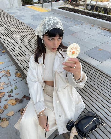 Susana Cárdenas on Instagram: "Me and my teddy bear against the world 🧸🎀☁️✨ #ootd , fall outfit, #falloutfit , maxi skirt, denim jacket, denim skirt, bandana, lace bandana, lipliner , #trends #inspooutfit #vancouverfashion #thatgirlaesthetic #pinterestgirl Pinterest aesthetic, ootd" Bandana Outfit Aesthetic, Ootd Bandana, Veil Outfits, Veil Outfit, Lace Bandana, Denim Bandana, Bandana Fits, Maxi Skirt Denim, My Teddy Bear