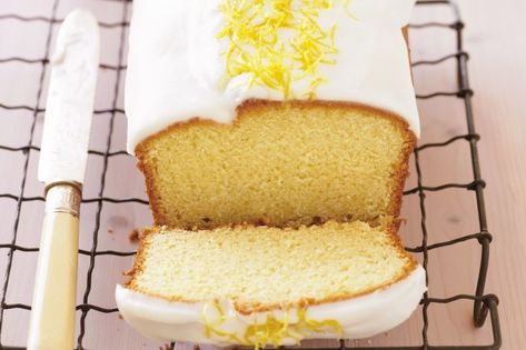 This irresistibly moist yoghurt cake is given the final touch with a drizzle of lemon icing. Buttermilk Loaf, Lemon Buttermilk Pound Cake, Lemon Drizzle Cake Recipe, Diana Henry, Fruit Loaf, Buttermilk Pound Cake, Lemon Loaf Cake, Loaf Cakes, Yoghurt Cake