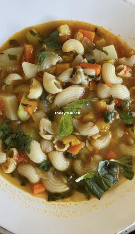 Soup Aesthetic, Makanan Rendah Kalori, Healthy Food Menu, Healthy Food Inspiration, Healthy Food Dishes, Healthy Food Motivation, Healthy Lifestyle Food, Think Food, Health Dinner Recipes