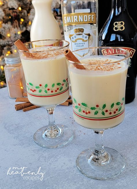 Baileys and Eggnog Blended Cocktail Recipes, Baileys Cocktail, Baileys And Vodka, Homemade Liqueur, Homemade Liqueur Recipes, Liqueur Recipes, Baileys Cocktails, Eggnog Recipes, Christmas Diy Food