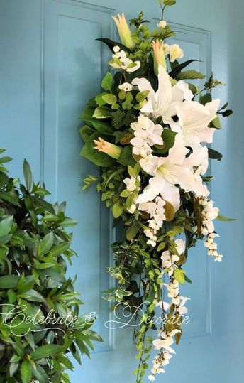 I begin all of my swags with a block of styrofoam.  Learn how to make a swag for your front door. Hometalk Partner #swag #frontdoorwreaths Teardrop Swag Diy, How To Make A Swag Wreath Step By Step, Diy Swags How To Make, Floral Swag Diy, Teardrop Wreaths, Funky Crafts, Pine Wreaths, Gourds Diy, Diy Swag