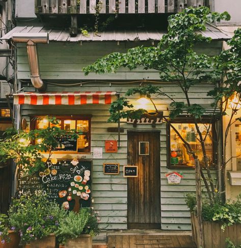 NiniWanted (@NiniWanted) / Twitter Small Shop Aesthetic, Cute Cafe Exterior, Scenery Reference Photos, Small Village Aesthetic, Koenji Tokyo, Cafe Reference, Taman Vintage, Shop Reference, House Scenery