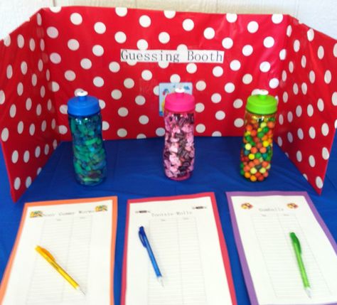 Great idea for a PTO / PTA Fall Festival party - A Guessing Booth. Guessing Booth, Fall Festival Party, School Carnival Games, School Fall Festival, Lila Party, Fall Festival Games, Carnival Booths, Fete Ideas, Fall Carnival