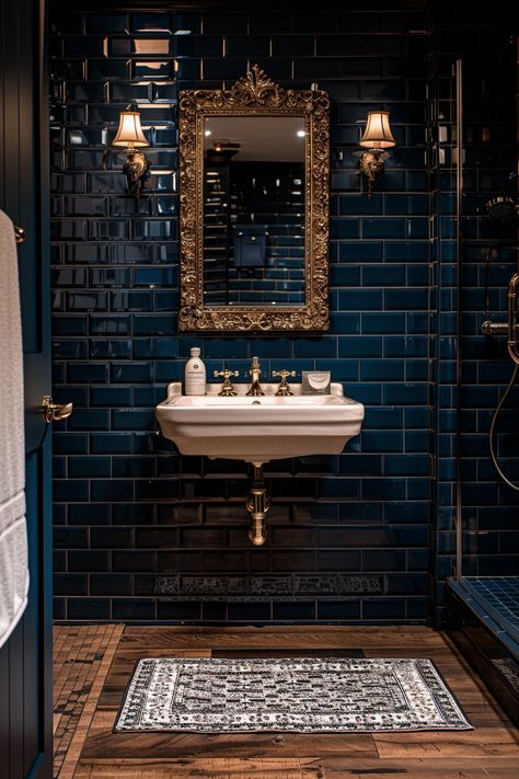 Drømme Bad, Moody Bathroom, Vintage Bathroom Decor, Dark Bathrooms, Dark Home Decor, Casa Vintage, Dark Home, Vintage Bathroom, Dream House Interior