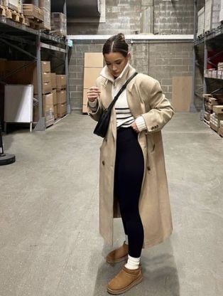 Long Beige Coat Outfit, Beige Wool Coat Outfits, Wool Trench Coat Outfit, Beige Coat Outfit, Casual Trench Coat Outfit, Long Jacket Outfit, Trench Coat Outfit Fall, Fall Coat Outfit, Long Beige Coat