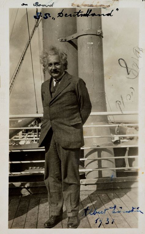 In 1933, Einstein travelled to the United States. | This is him on an earlier trip, aboard the SS Deutschland, in 1931. Albert Einstein Photo, Essay Plan, Michael Faraday, Nobel Prize In Physics, Famous Scientist, General Relativity, Theoretical Physics, Theory Of Relativity, Albert Einstein Quotes