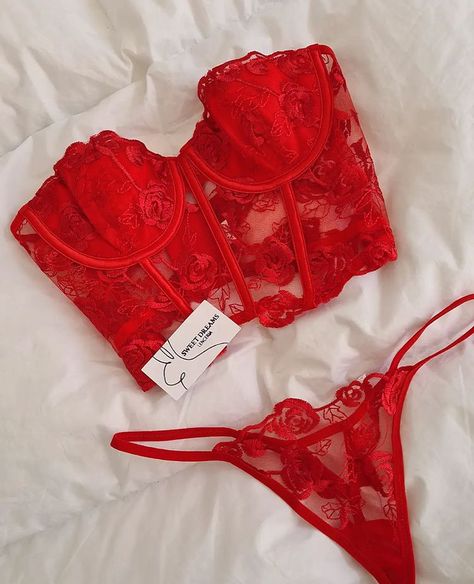 Victoria Secret Outfits, Lingerie Inspiration, Cute Bras, Cute Lingerie, Lingerie Outfits, Red Lingerie, Pretty Lingerie, Baggy Pants, Bra And Panty Sets