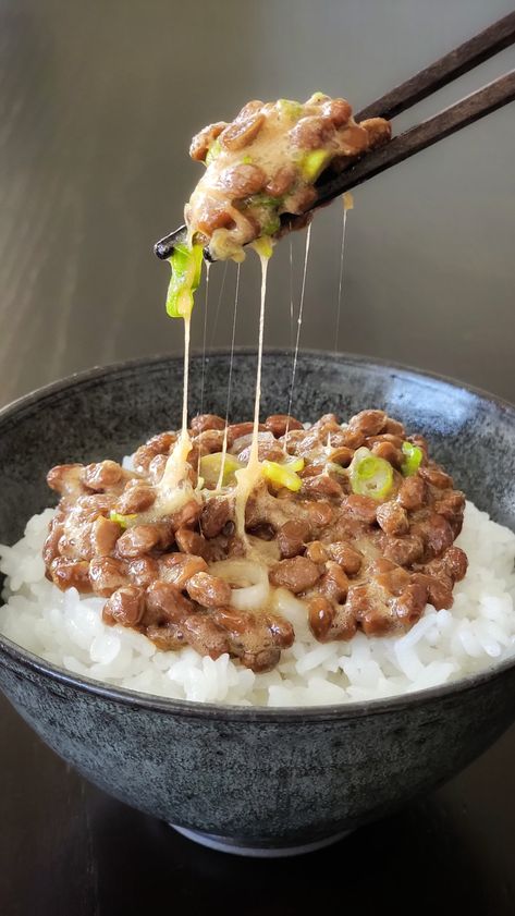 NATTO ( JAPANESE FERMENTED SOYBEANS ) Natto Rice Bowl, Japanese Food Vegan, Authentic Japanese Food, Japanese Yam, Vegan Japanese Food, Probiotic Food, Hearty Food, Vegan Japanese, Peasant Food