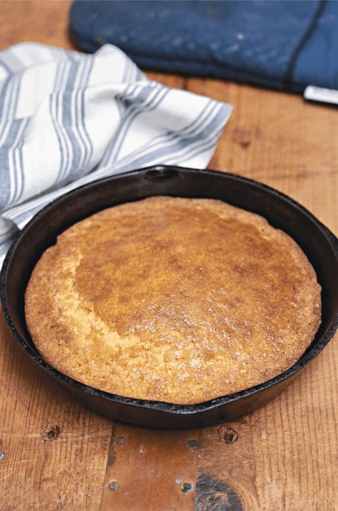 Sweet Cornbread Small Cornbread Recipe, Small Batch Cornbread Recipe, Best Honey Wheat Bread Recipe, Small Batch Cornbread, Sweet Cornbread Recipe, Bread Items, Chocolate Bread Recipe, Mini Recipes, Easy Cornbread Recipe