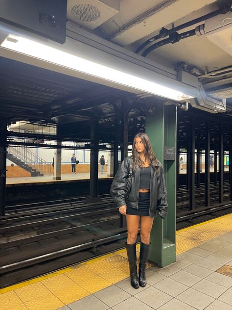 ny all black fit, train station pics, aesthetic, photoshoot, leather jacket, high black boots Train Station Pics, Train Track Photoshoot Aesthetic, Photoshoot Leather Jacket, Train Station Photoshoot, Fit Pictures, All Black Fit, High Black Boots, Aesthetic Photoshoot, Black High Boots