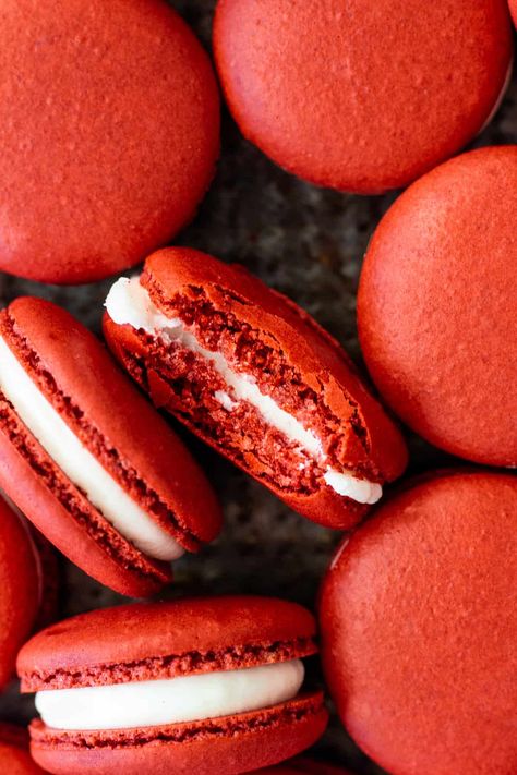 Red Velvet Macarons Red Velvet Cookie Sandwich, Vermillion Aesthetic, Red And White Aesthetic, Moodboard Red, Red Velvet Macarons, Avocado Shake, Fluffy Cream Cheese Frosting, Red Stuff, Red Wallpapers