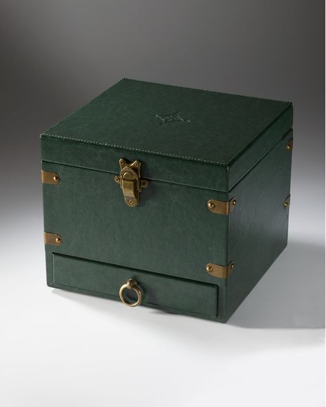 Inspired by decades of travel, we worked with masterful makers to create these stylish cases. Made with vegan leather in our signature Maker Green, the Maker Trunk features bespoke details like antique brass hardware, an ultrasuede lining in our botanical pattern, and removable dividers. The trunk is perfect for storing fragrance, candles, jewelry, photographs, and more. Stunning on its own, you can also purchase it as part of our custom Fragrance Trunk collection. Size: Small is 8”L x 5��”W x 6”H Fun Beauty Products, Signature Maker, Watch Packaging, Club Tropicana, Candles Jewelry, The Company You Keep, Leather Trunk, Travel Box, The Trunk