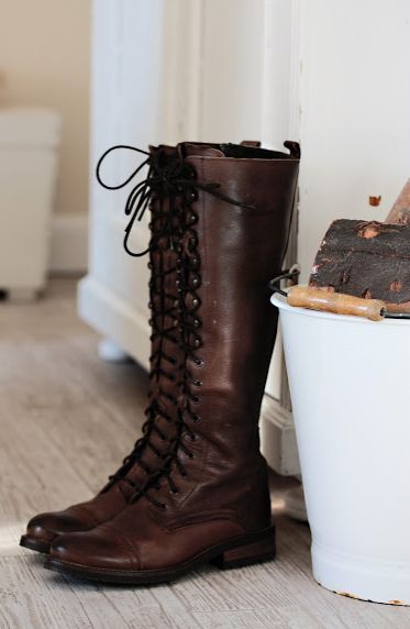 Oh, these are cool boots... They would be awesome under a long white dress. :D Brown Lace Up Boots, Brown Boots, Lace Up Boots, Lace Up, Boots, Lace