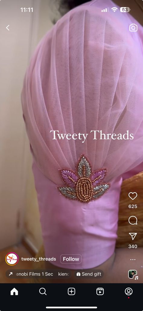 Patch Work Embroidery Blouses, Simple Brooches Blouse Design, Patola Blouse, Net Saree Blouse Designs, Pink Blouse Designs, Netted Blouse Designs, Patch Work Blouse Designs, Latest Blouse Designs Pattern, Aari Blouse