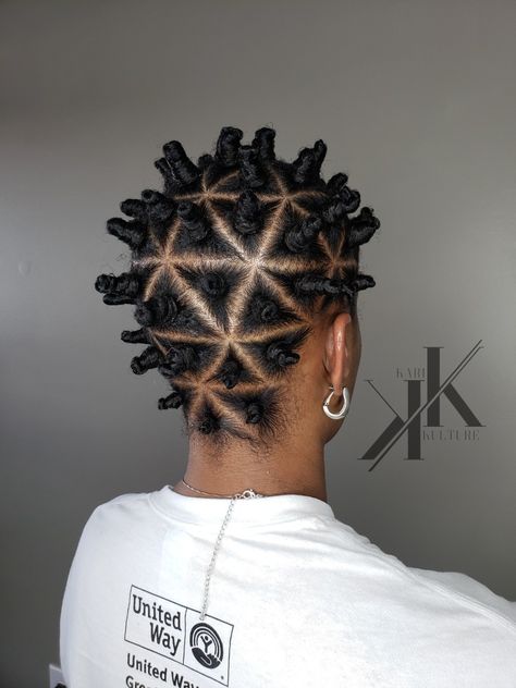 Bantu Knot Styles, Triangle Parts, Cornrows With Beads, Afrocentric Hairstyles, Black Natural Hair Care, Bantu Knot, Hairstyle Inspo, Bantu Knots, Braids With Curls