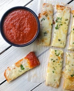 Italian Dunkers, Using Pizza Dough, Chicken Casserole Dinners, Cheesy Breadsticks, Honey Barbecue, Best Homemade Pizza, Italian Appetizers, Cheesy Bread, Cheesy Recipes