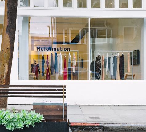 How Reformation Became the Ultimate Cool Girl Brand for Sustainable Clothes Reformation Store Interior, Sustainable Visual Merchandising, Reformation Patagonia, Sustainable Fashion Logo, Sustainable Fashion Quotes Aesthetic, Sustainability Quotes Fashion, Eco Friendly Brands, Los Angeles Shopping, Retail Concepts