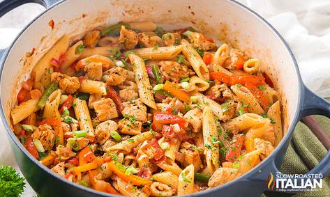 One-Pot Chicken Fajita Pasta Chicken Fajita Pasta Recipe, Fajita Meat, Fajita Pasta Recipe, Fajita Pasta, Slow Roasted Italian, Chicken Fajita Pasta, Pasta With Chicken, Fajita Vegetables, Printable Recipes