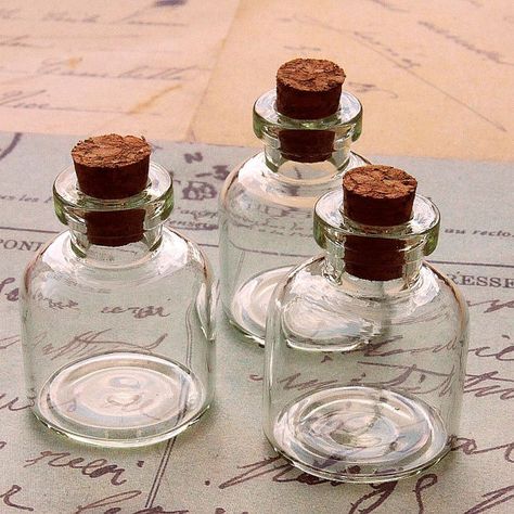 Clear Glass Tiny Bottle Vials Charms / Pendants China Country, Mini Terrarium, Eye Hook, Witch Decor, Potion Bottle, Cork Stoppers, Bottle Sizes, Mini Bottles, Tiny Treasures