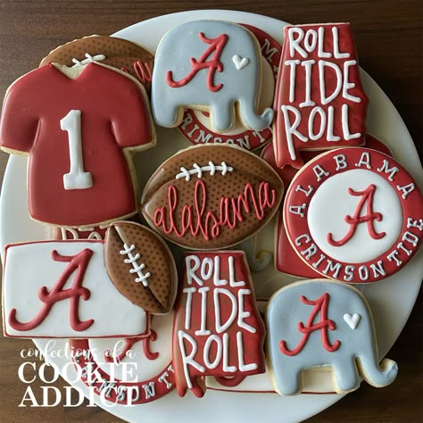 Alabama Cookies, Alabama Football Party, Alabama Birthday Cakes, Alabama Cake, Alabama Cakes, Holiday Theme Food, Football Sugar Cookies, College Cookies, Graduation Party Table