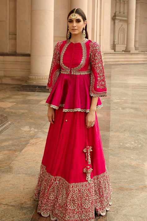 Gaun Peplum, Kurta Lehenga, Long Blouse Designs, Jayanti Reddy, Lehenga Blouse Designs, Gaun Fashion, Lehenga Style, Choli Designs, Salwar Kamiz