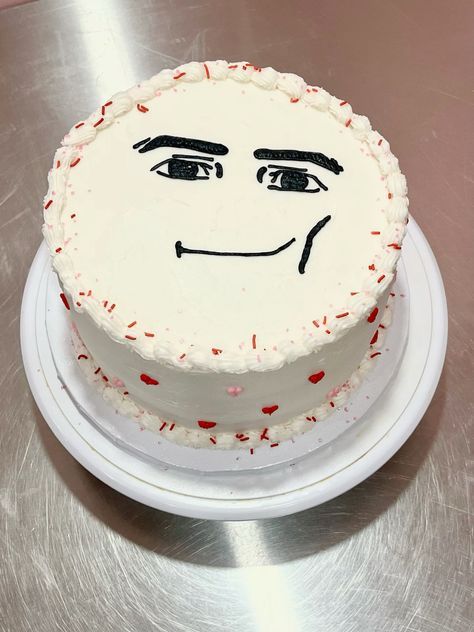 Cake Designs Funny Easy, Birthday Cake For Best Friend Funny, Roblox Face Cake, Funny Birthday Cakes For Friends, Birthday Cake Funny Ideas, Funny Bday Cake, Funny Cakes For Friends, Iconic Birthday Cake, Cake Ideas Funny