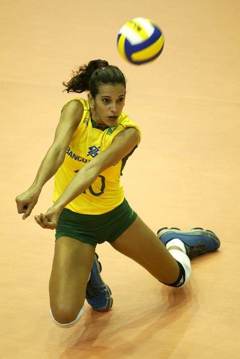 Virna Cristine Dantas Dias (born August 31, 1971 in Natal) is a retired volleyball player from Brazil. She represented her native country at the 1996 Summer Olympics in Atlanta, Georgia. There, she claimed the bronze medal with the Women's National Team. Dias also competed at the 2000 Summer Olympic 2000 Summer, Volleyball Gifs, Professional Volleyball, Volleyball Player, August 31, Volleyball Players, Summer Olympics, Women Sports, Atlanta Georgia