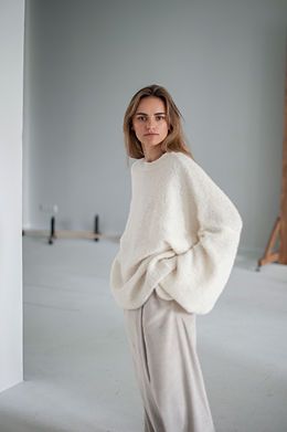 Sustainable fashion | ATUKO Loose Jumper, Alpaca Wool Sweater, Trims Fashion, Alpaca Sweater, Sweater Oversize, Oversized Jumper, Oversized Style, Pullover Sweater Women, Merino Wool Sweater