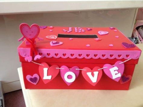 Card Box Valentines Day Kids, Pink Valentine Box Ideas, Cute Valentines Boxes For School Diy Valentine's Day, Box For Valentines Ideas, Diy Valentines Card Box For Kids, Valentines Shoe Box Ideas Girl Easy, Mail Box Valentine Boxes Kids, Valentines Kleenex Box Ideas, 1st Grade Valentines Box Ideas