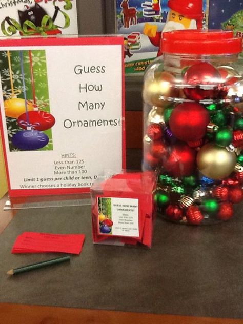 Guess how many ornaments : Christmas display Office Christmas Party Games, Christmas Fair Ideas, Christmas Party Activities, School Christmas Party, Xmas Games, Fun Christmas Party Games, Work Christmas Party, Fun Christmas Games, Holiday Party Games