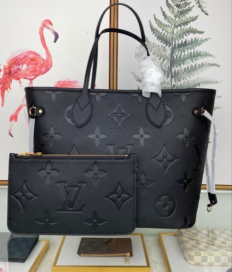 Black Lv Bag, Louis Vuitton Handbags Black, Lv Tote, Luxury Bags Collection, Lv Purse, Louis Vuitton Purse, Swag Bag, Leather Handbags Women, Luxury Purses