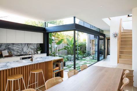 Urban Housing, Casa Country, Internal Courtyard, Narrow House, Front Rooms, Patio Interior, Local Design, Japanese Design, Front Room